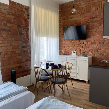 Aparthotel Filosoofi 1 3*