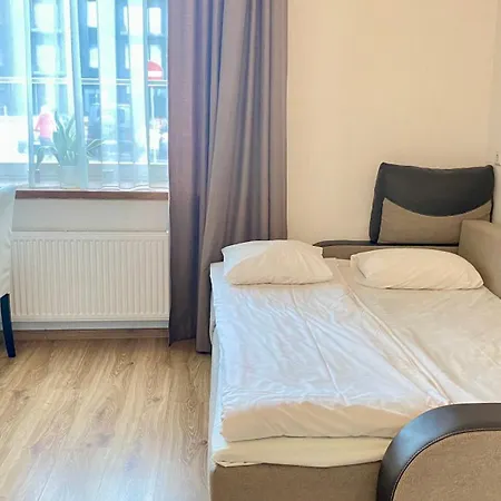 Aparthotel Filosoofi 1 *