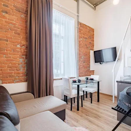 Aparthotel Filosoofi 1 *